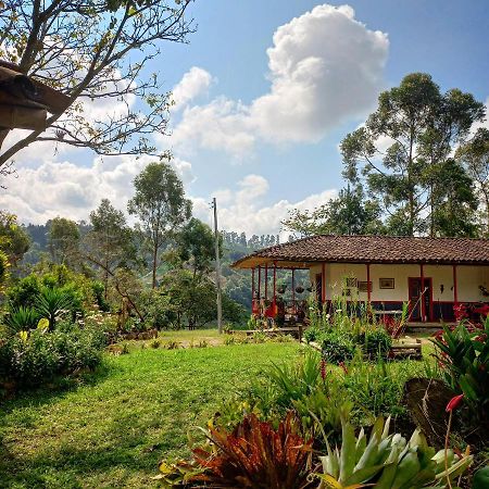 Hostal Rural La Montana Alquiyapura Salento Exterior foto
